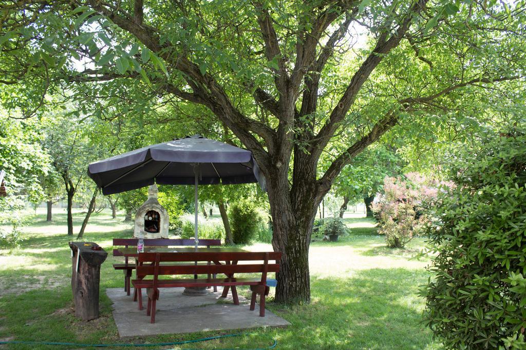 Holiday Home Melinda Cegledpuszta ภายนอก รูปภาพ